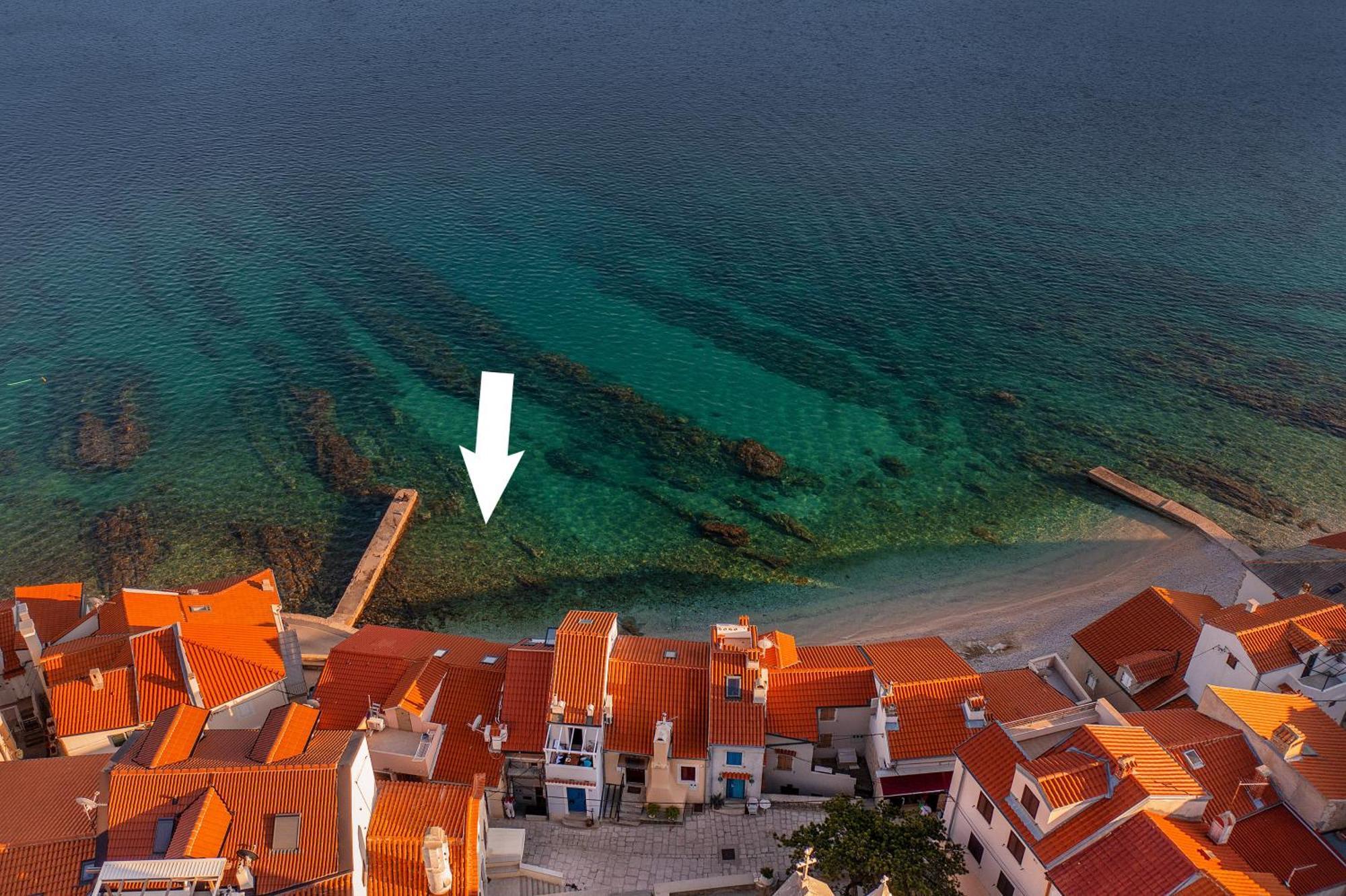 Apartment Nora By The Beach Baška Exteriör bild