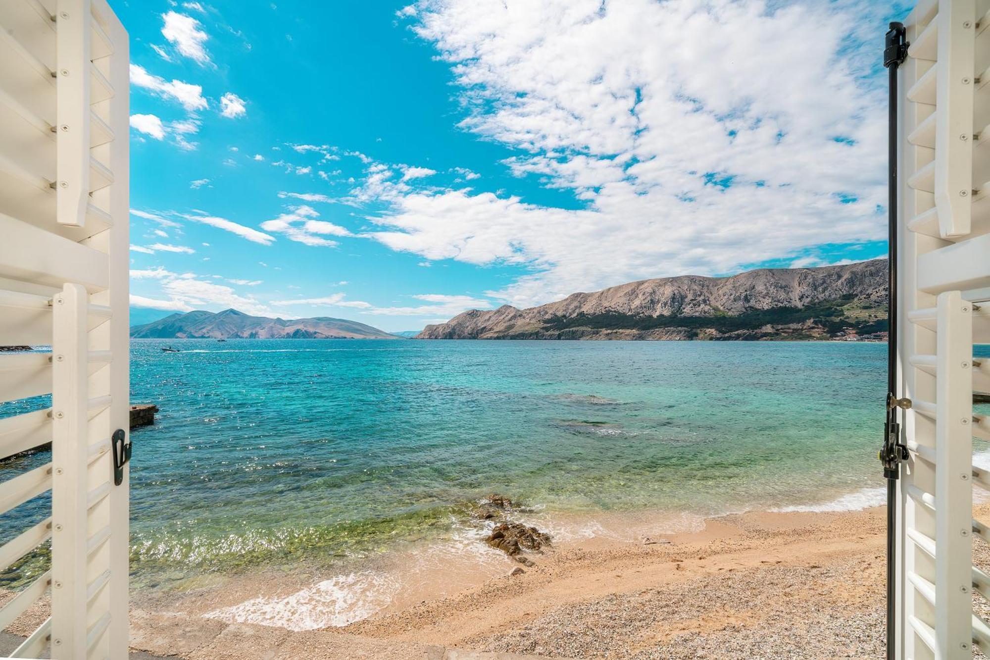 Apartment Nora By The Beach Baška Exteriör bild
