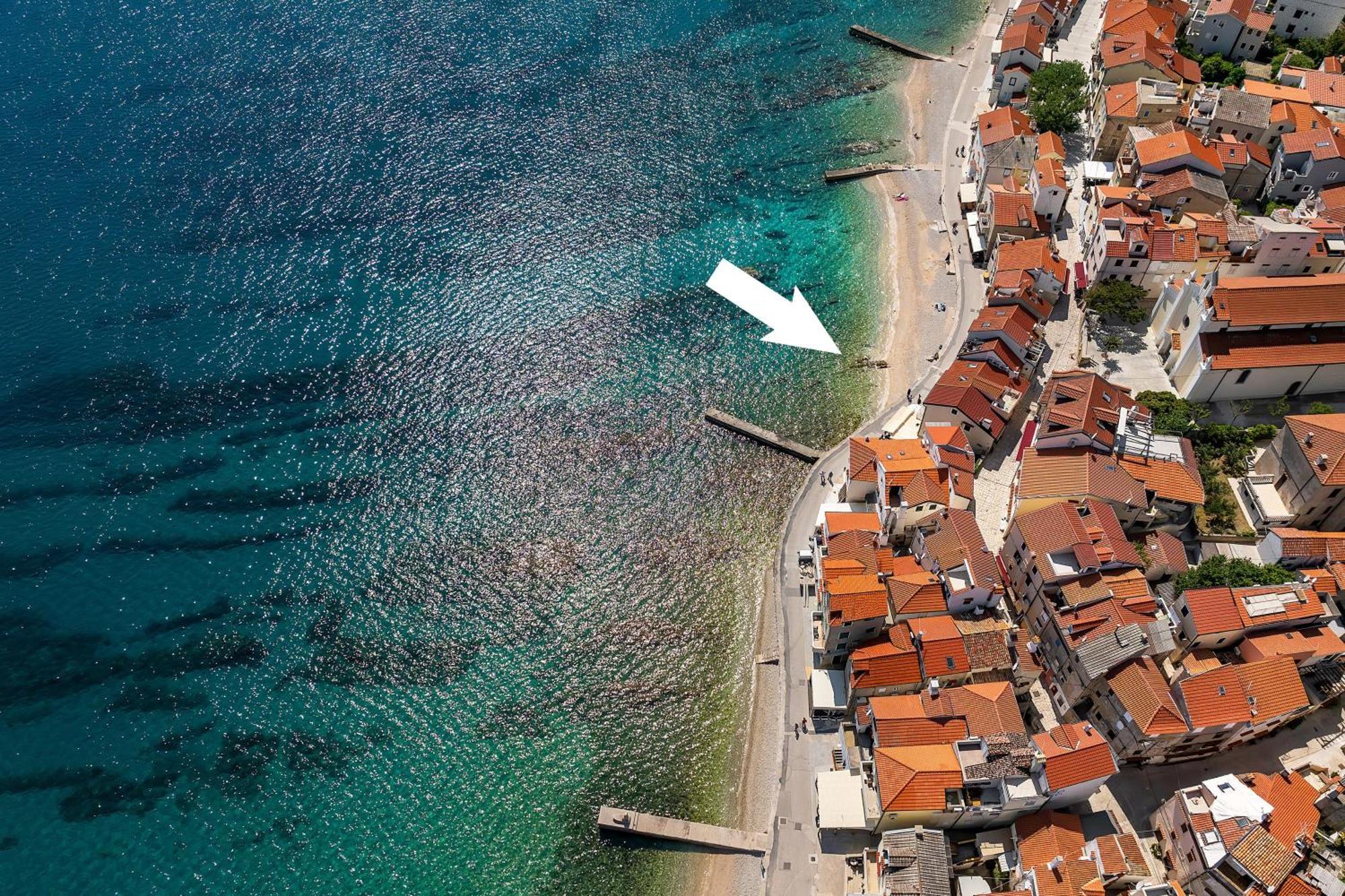 Apartment Nora By The Beach Baška Exteriör bild